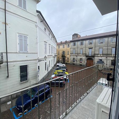 La Casa Nel Vicolo Camera 2 Казале Монферато Екстериор снимка