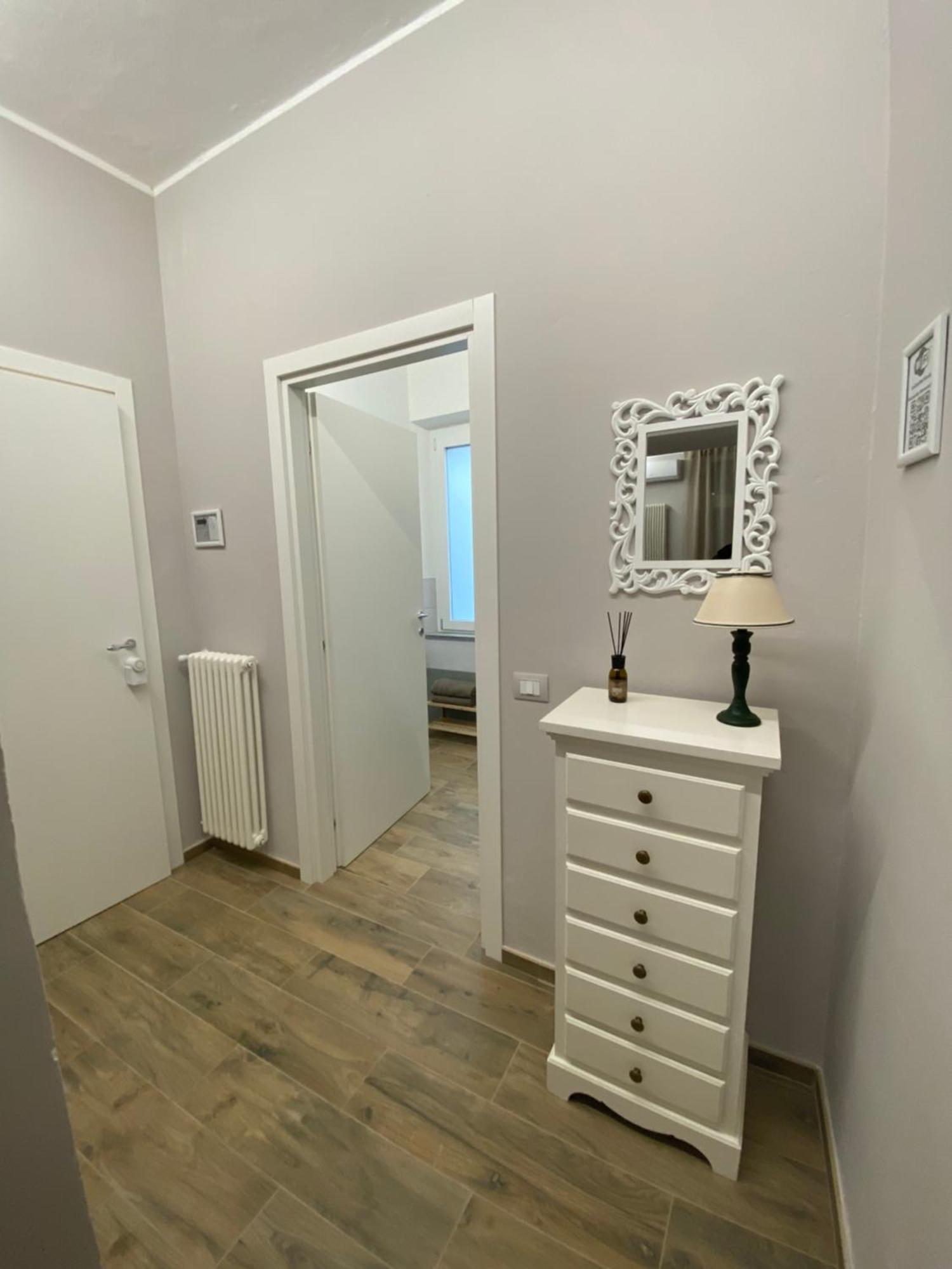 La Casa Nel Vicolo Camera 2 Казале Монферато Екстериор снимка